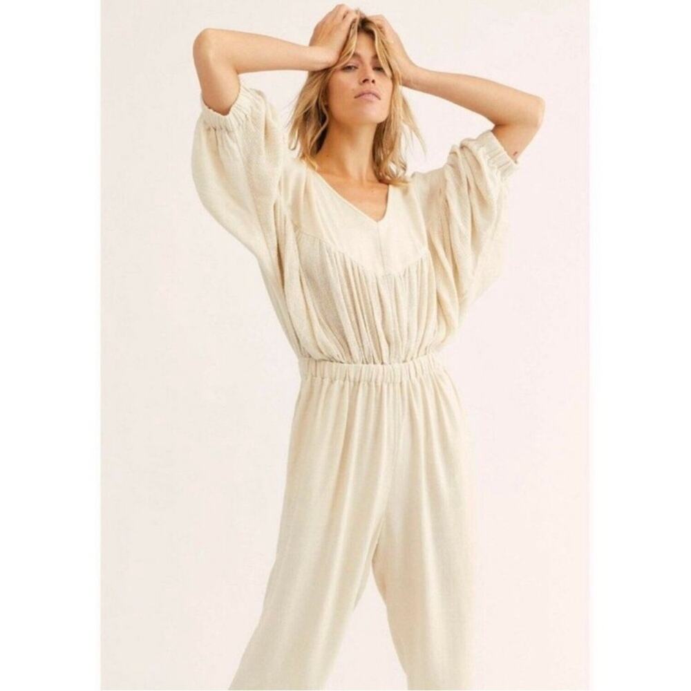 Free People Cream Linen Blend Boho Relaxed Fit Jumpsuit Size S Preppy Natural - Picture 1 of 16